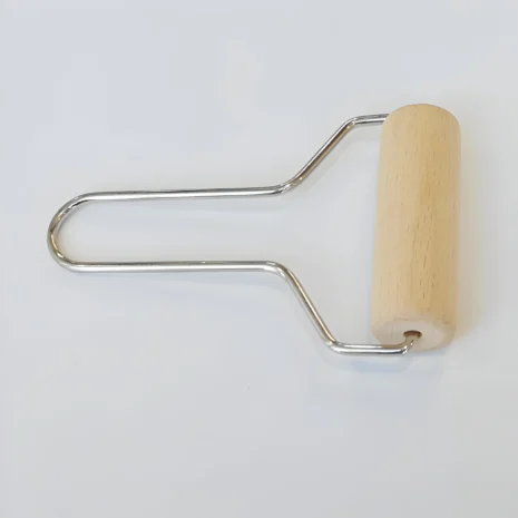 rola-lemn-sculptura-lut4 rola-lemn-sculptura-lut