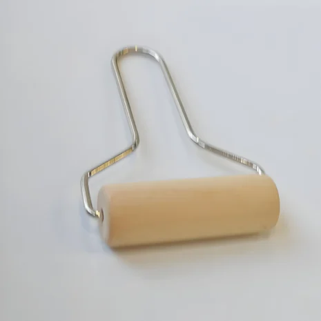 rola-lemn-sculptura-lut5 rola-lemn-sculptura-lut