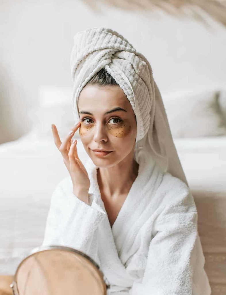 2pexels vlada karpovich 5357438 1 786x1024 1